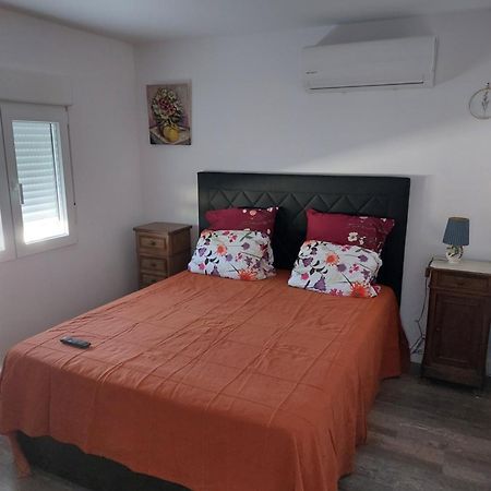 Les Berreries Villa Montroy Екстериор снимка